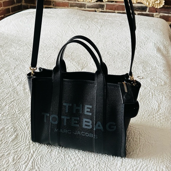Marc Jacobs Authentic Black Medium Leather Tote Bag - Picture 9 of 12